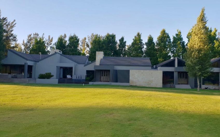 4 Bedroom House in Magersfontein Memorial Golf Estate