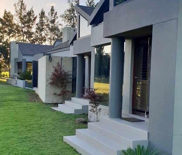 4 Bedroom House in Magersfontein Memorial Golf Estate