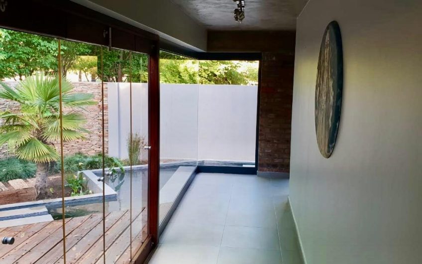 4 Bedroom House in Magersfontein Memorial Golf Estate
