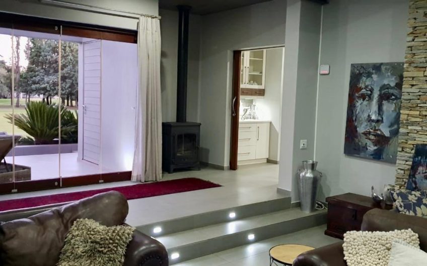 4 Bedroom House in Magersfontein Memorial Golf Estate