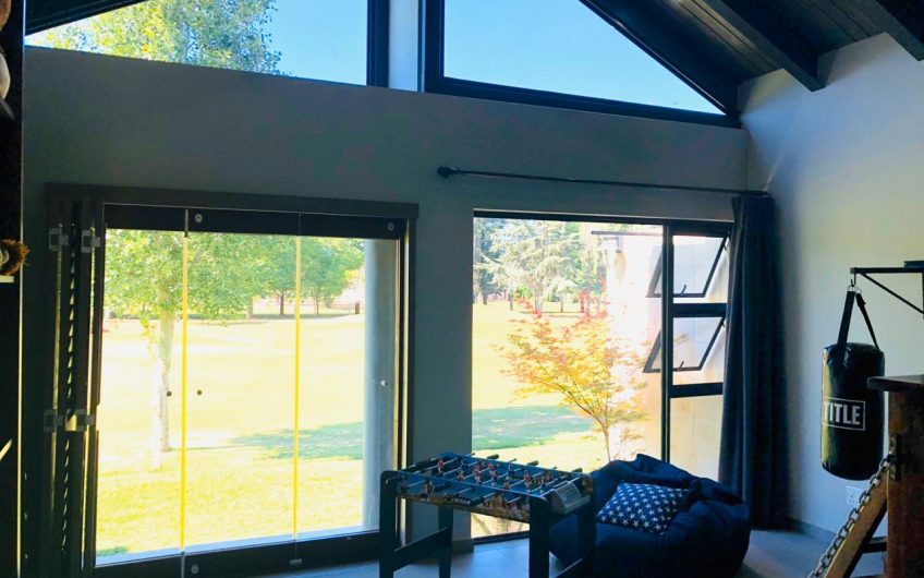 4 Bedroom House in Magersfontein Memorial Golf Estate